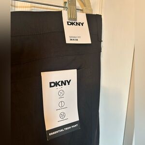NWT DKNY Men 38x32 Black Skinny Fit Essential Tech Pants Snap Zip Pockets Cargo